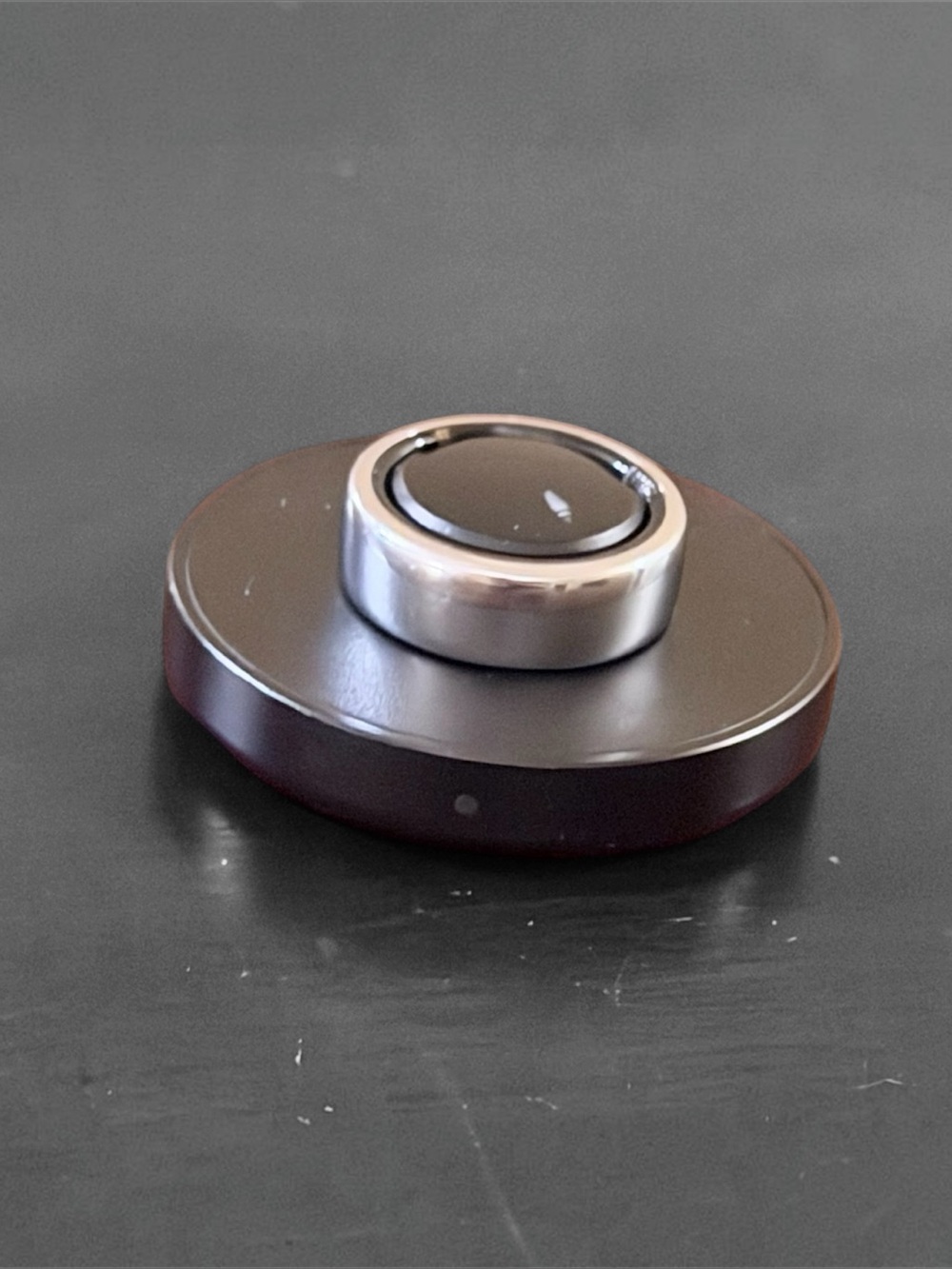 Oura Ring Gen 3 Heritage Silver Size 8 Smart Ring w/ OEM Charger & USB-C Cable